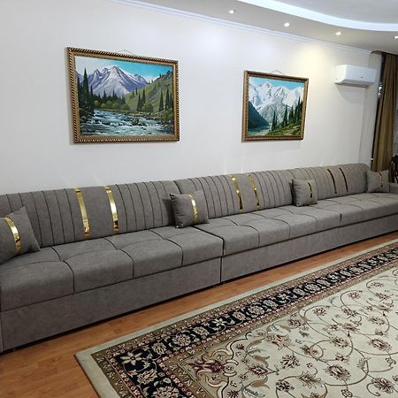 Улица Гоголя 2 Апартаменты 180 Метров Almaty Exterior foto